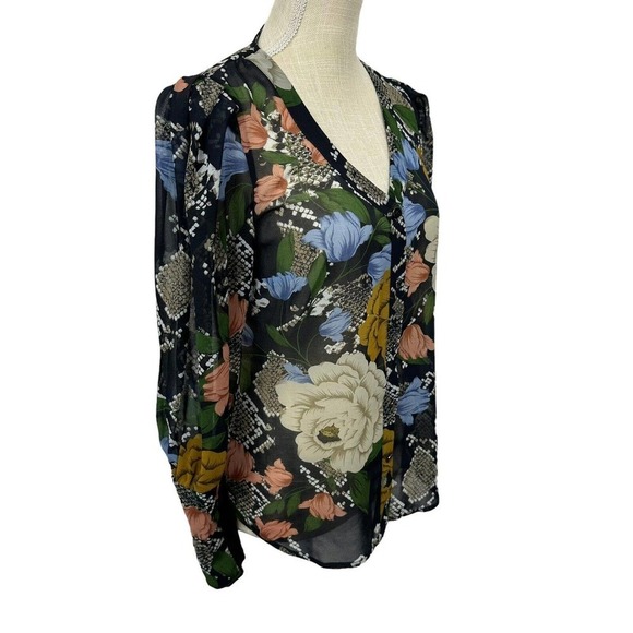Cabi Snakeskin Floral Sheer Blouse Snake Charmer Colorful 3762 Womens Size XS - Picture 4 of 12